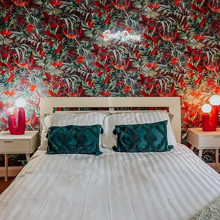 Whitehall Square Apartments- Queen'S Quarters Белфаст Экстерьер фото