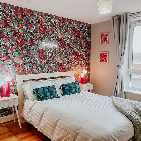 Whitehall Square Apartments- Queen'S Quarters Белфаст Экстерьер фото