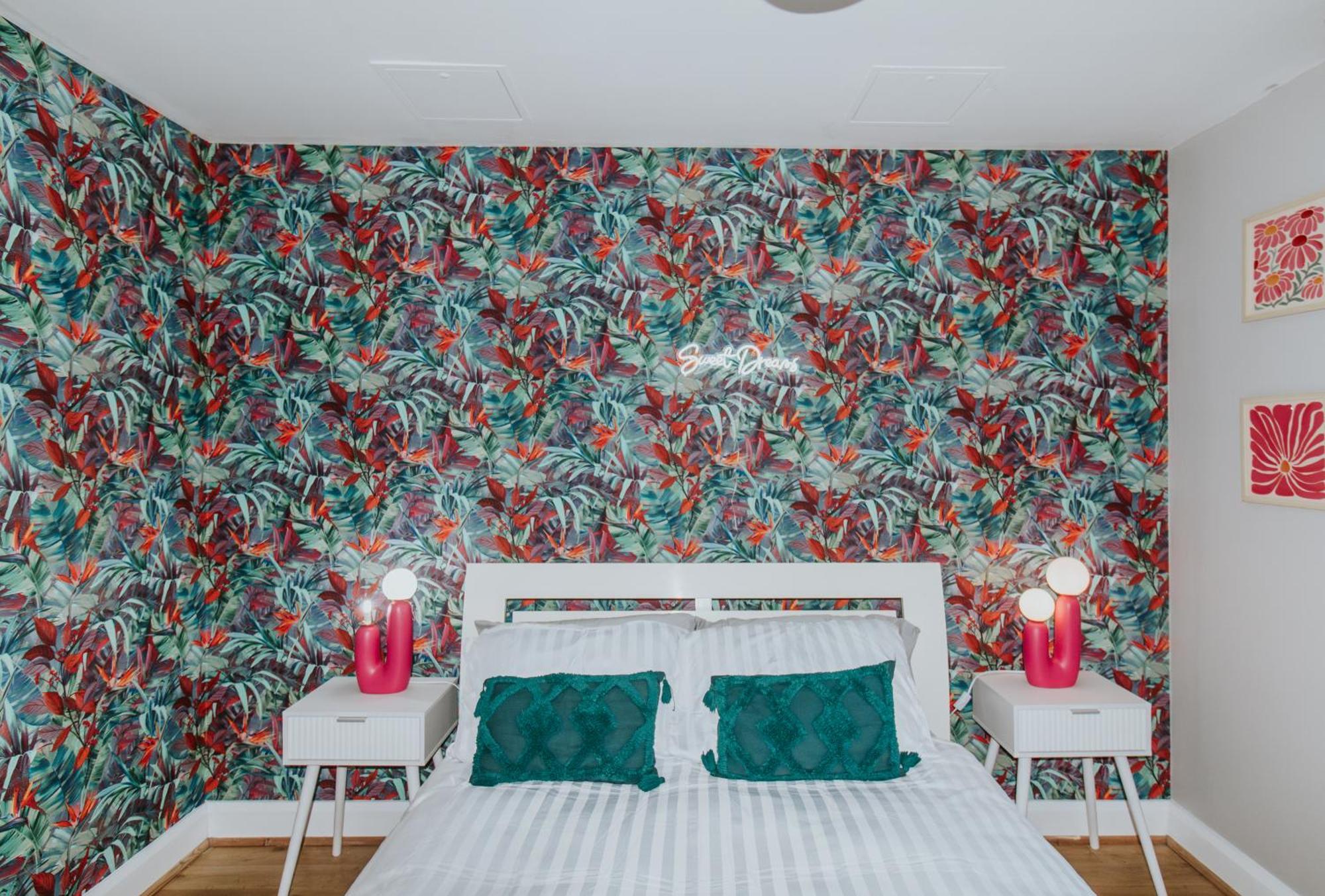 Whitehall Square Apartments- Queen'S Quarters Белфаст Экстерьер фото